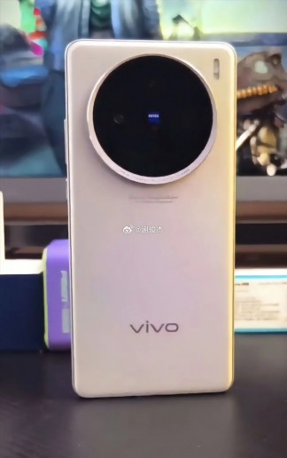 vivo X100s Live Images Leak